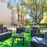 Διαμέρισμα Avec Piscine Pres De La A