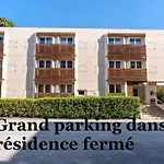 Avec Piscine Pres De La A * La Londe-les-Maures